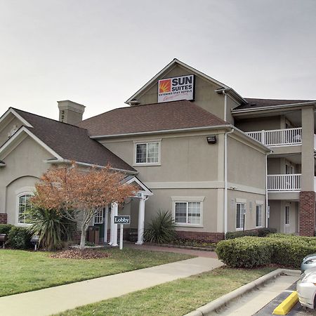 Intown Suites Extended Stay Raleigh Nc - Capital Blvd Exteriér fotografie